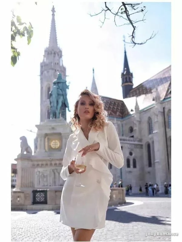 Yelyzaveta Profile image 2