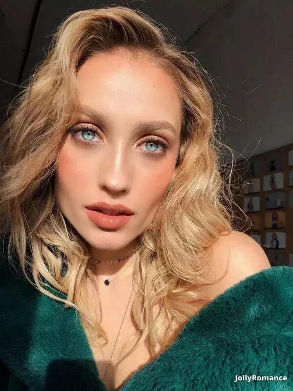 Yelyzaveta Profile image 1