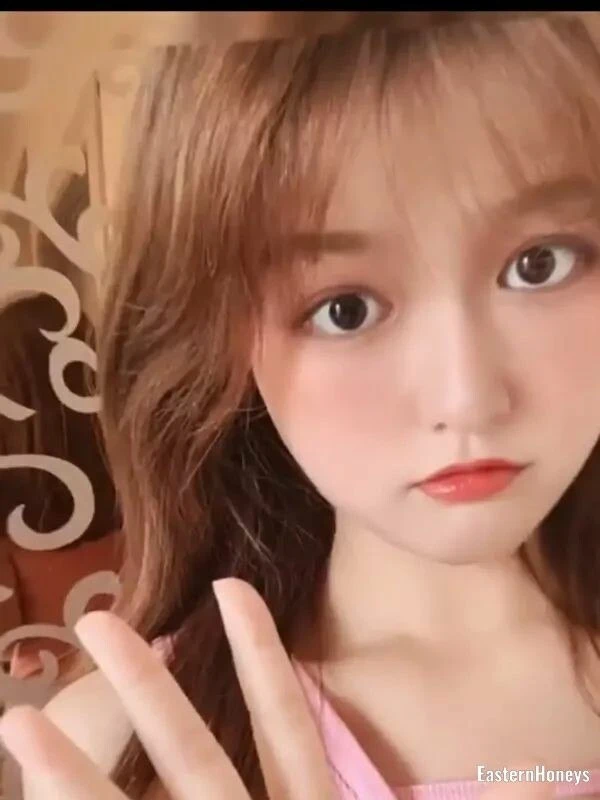 Lianqin Profile image 3