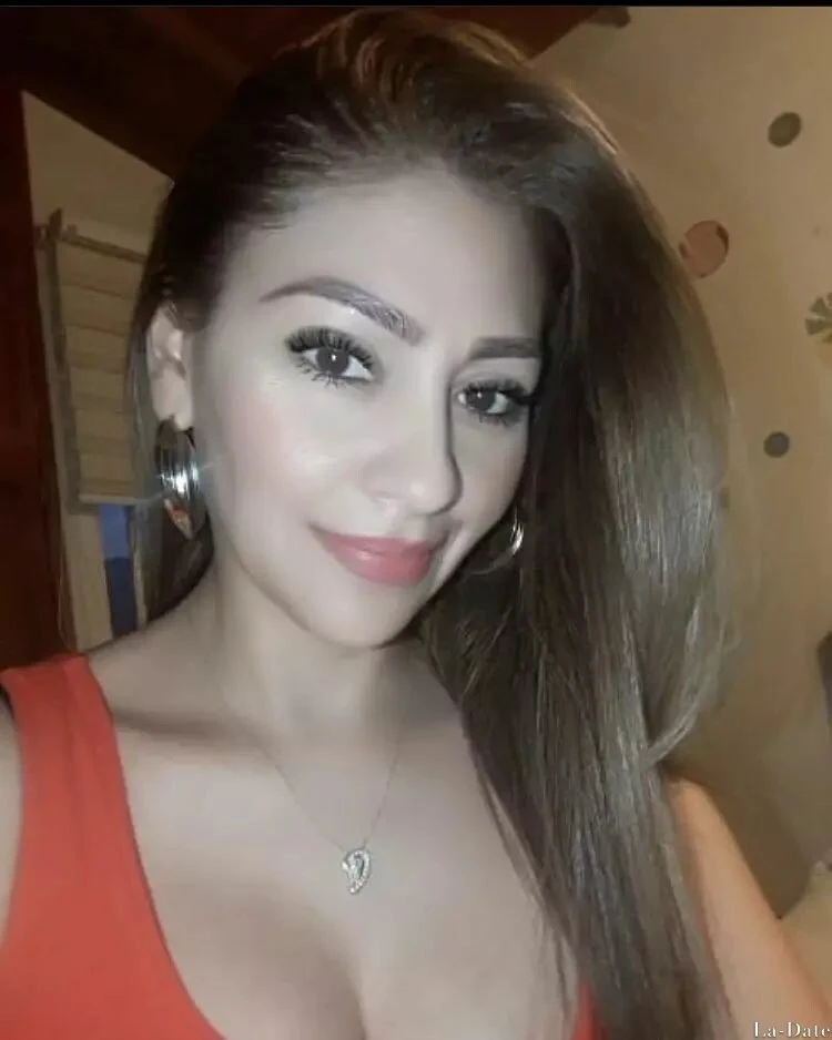 Silvana Profile image 2