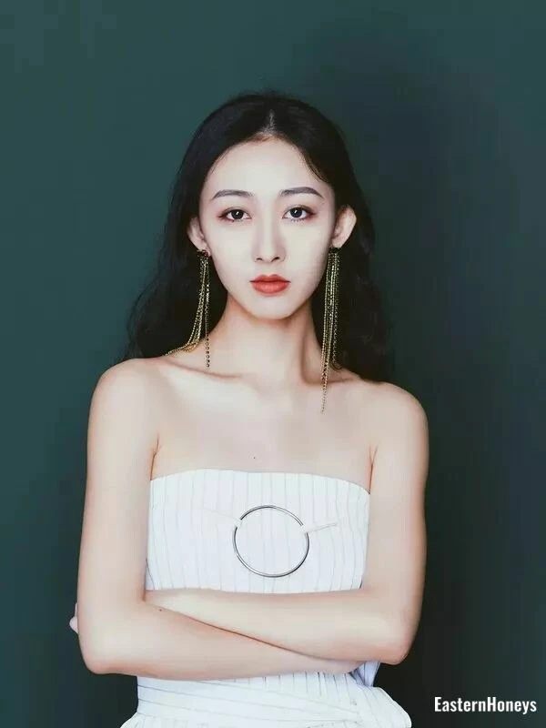 Shuqin Profile image 3