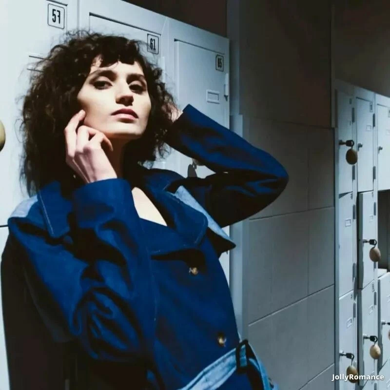 Anna Profile image 4