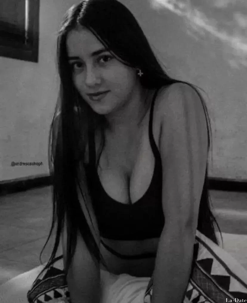 Denysse Profile image 3