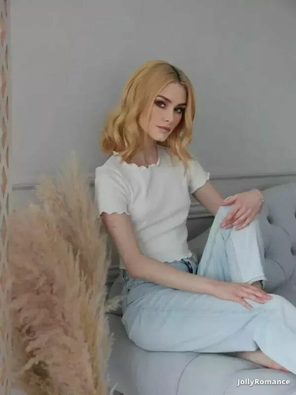 Zlata Profile image 1