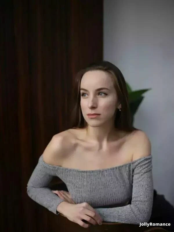 Yuliya Profile image 4
