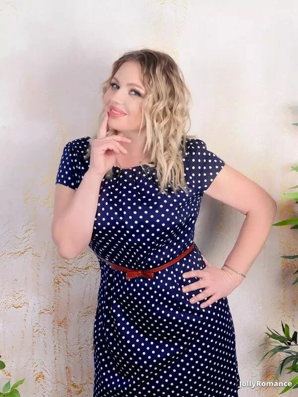 Vladislava Profile image 2