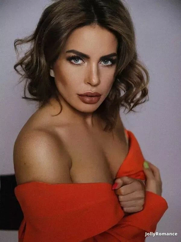Valeria Profile image 1