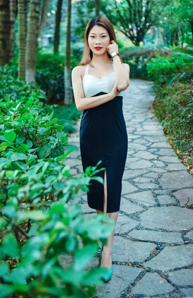 Elin Profile image 1