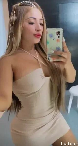 Estefannia Profile image 3