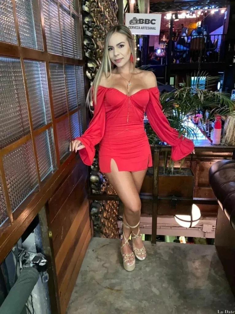 Viviana Profile image 4