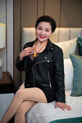 Linda Profile image 3