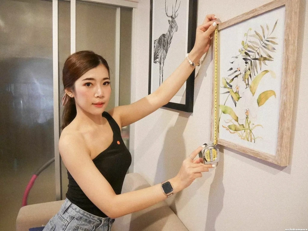 Apina Profile image 3