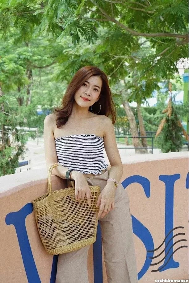 Apina Profile image 2