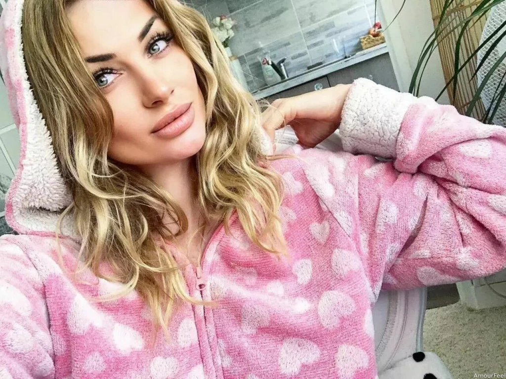 Nika Profile image 4