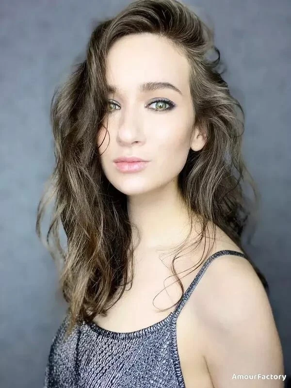 Valeriia Profile image 1