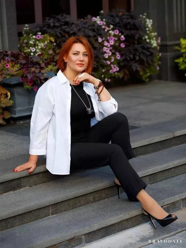 Karina Profile image 2