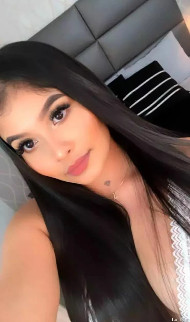 Erika Profile image 4