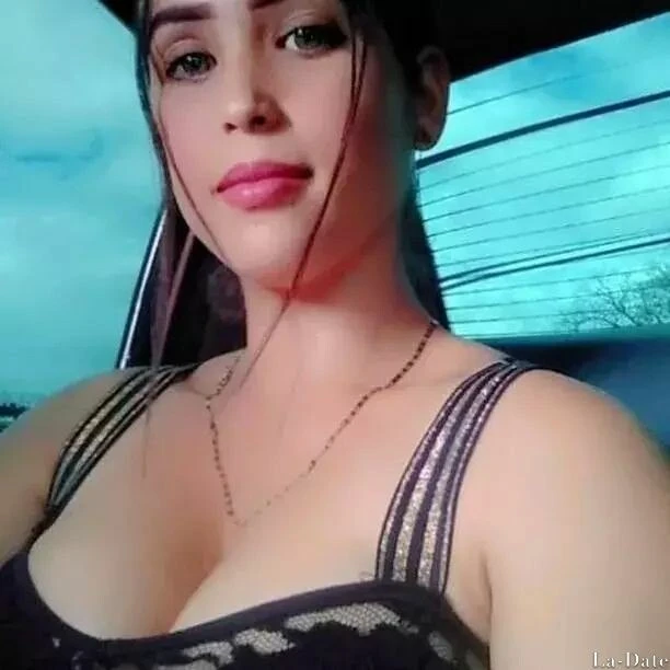 Deisy Profile image 2