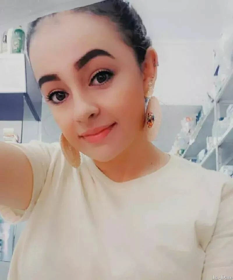 Angelica Profile image 1