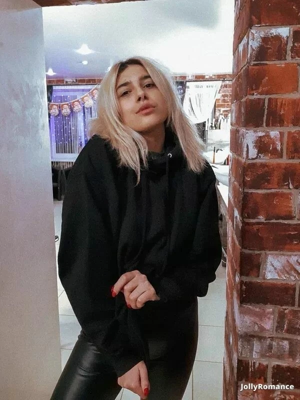 Irina Profile image 3