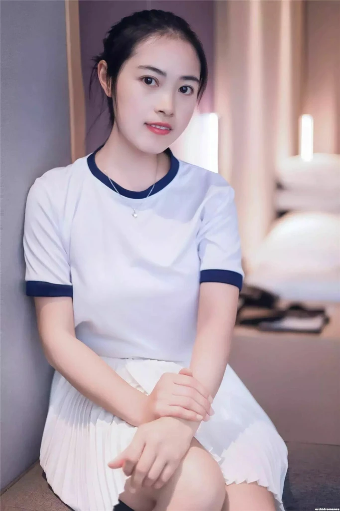 Chun Ling Profile image 2