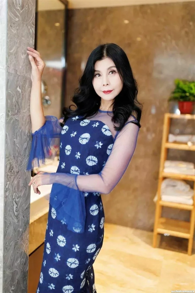 Yingqiao Deng Profile image 3