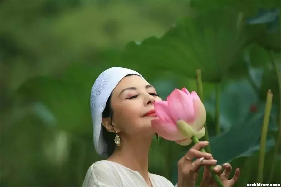 Yingqiao Deng Profile image 4