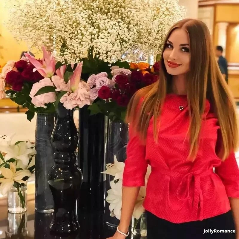 Aleksandra Profile image 2