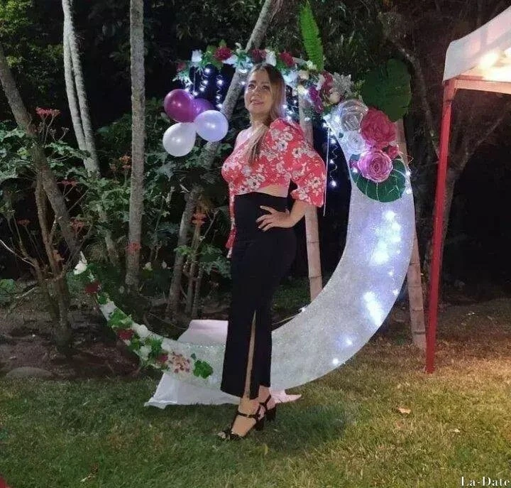 Monica Profile image 4