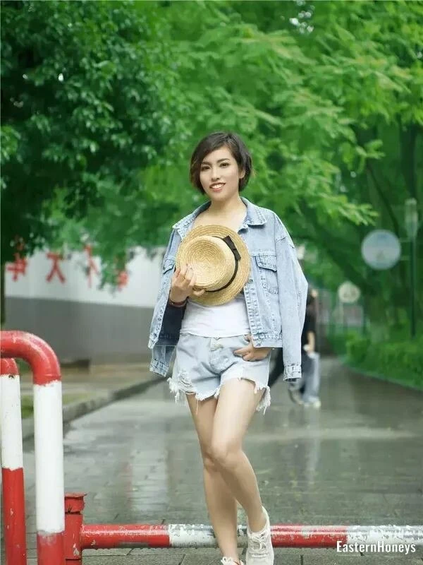 Diana Profile image 4