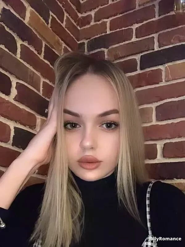 Oksana Profile image 1