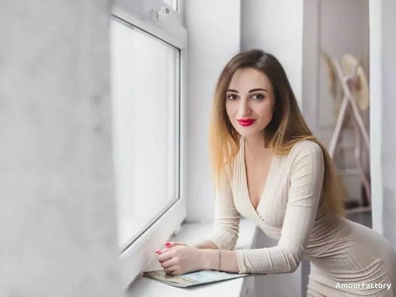 Aleksandra Profile image 4