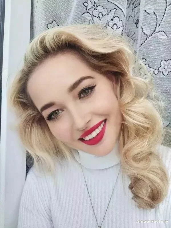 Amina Profile image 1