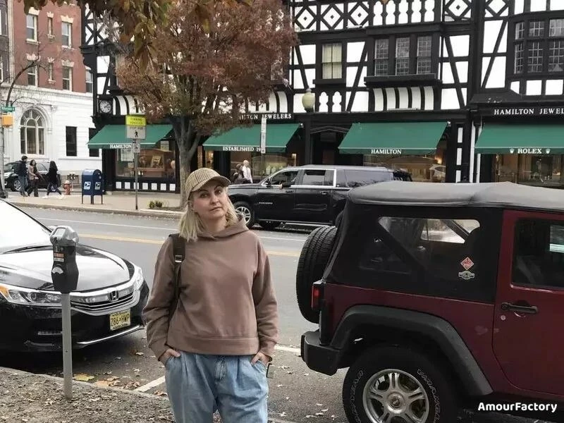 Vera Profile image 3