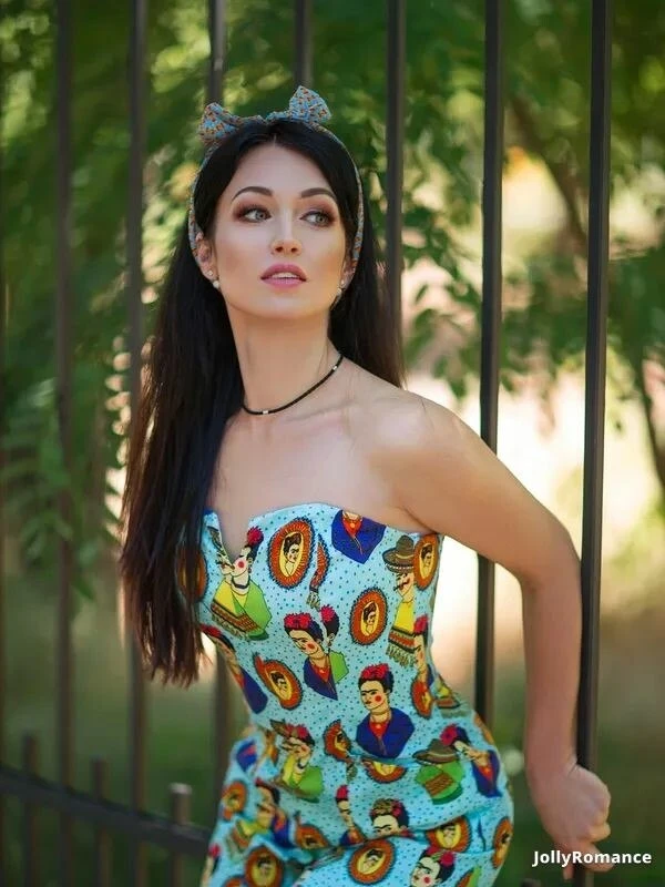 Yelyzaveta Profile image 3