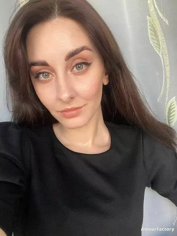 Valeria Profile image 1