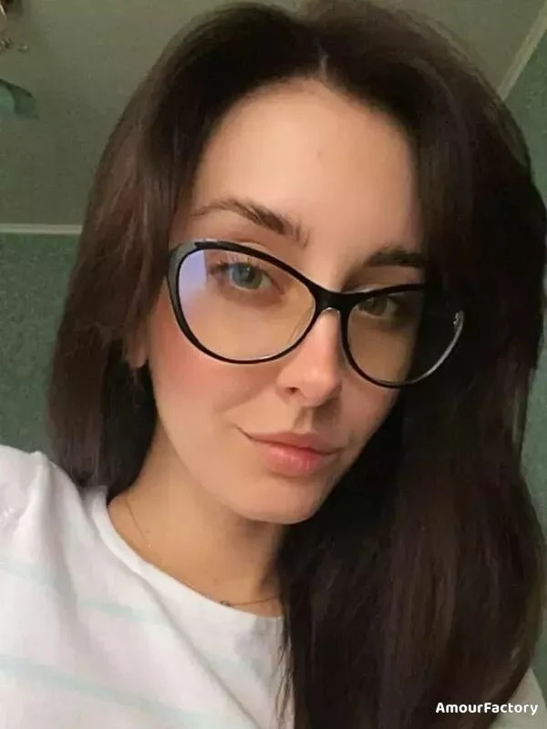 Valeria Profile image 4