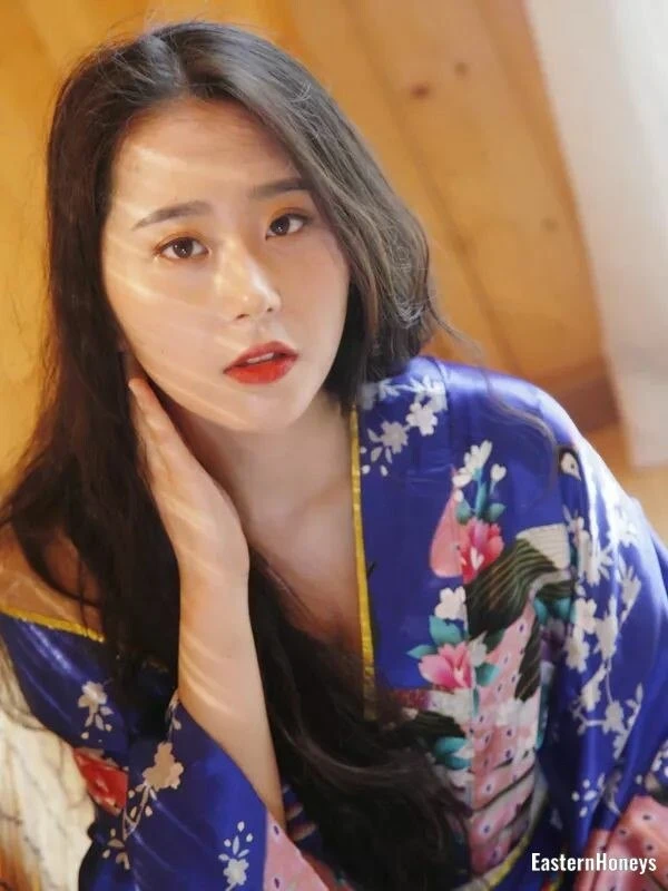 Qiaoting Profile image 4