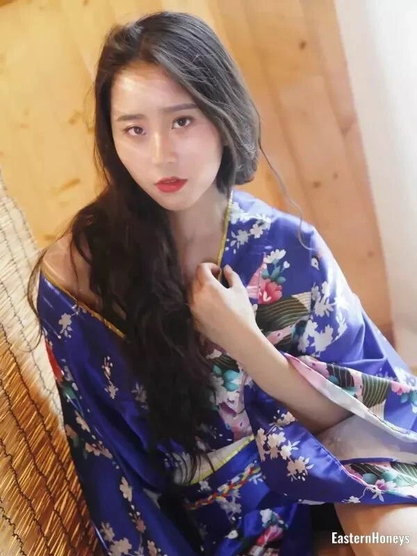 Qiaoting Profile image 2