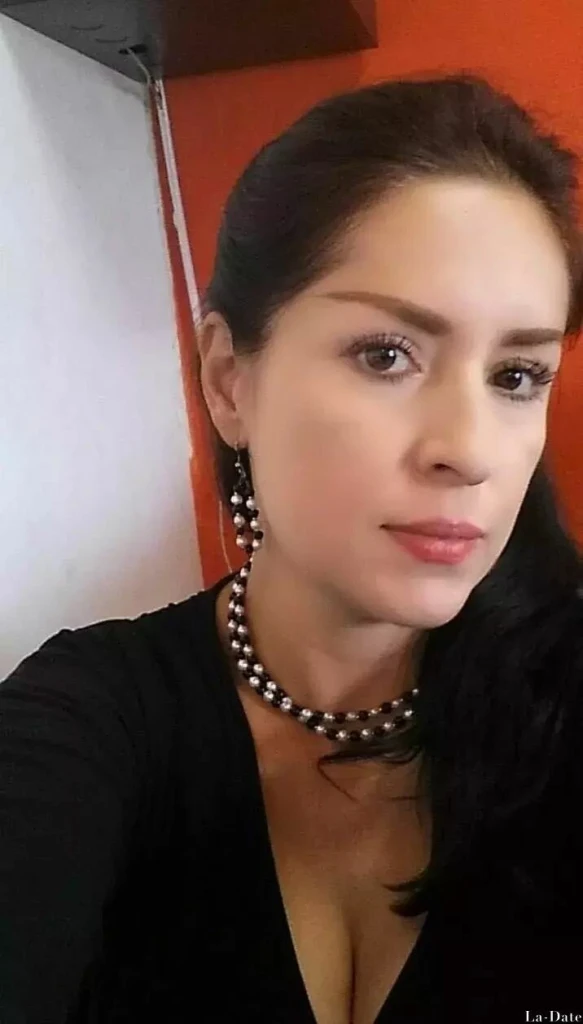 Camila Profile image 4