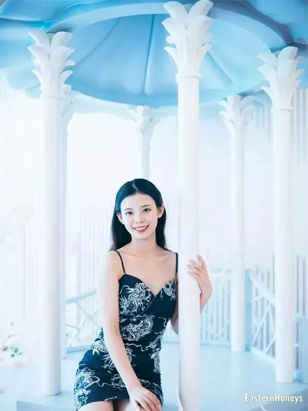 Zhenzhen Tan Profile image 4