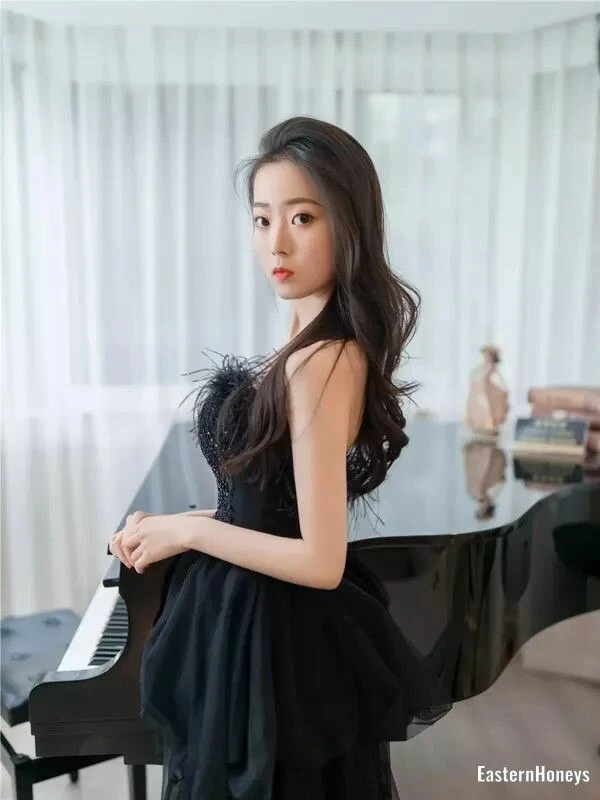 Liangzai Profile image 3