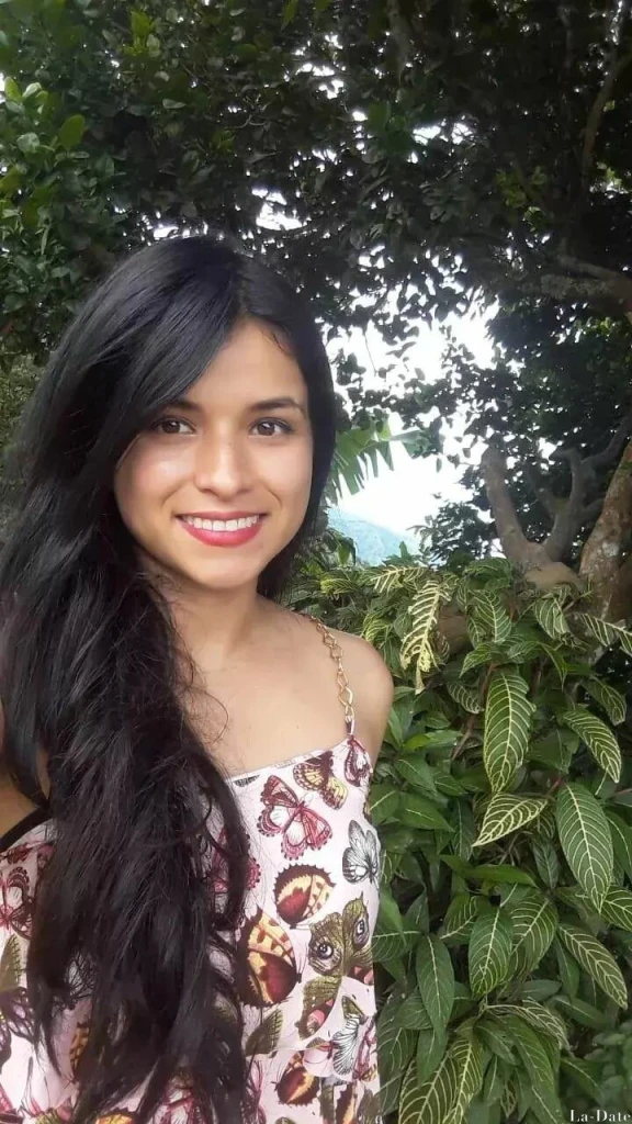 Laura Profile image 1