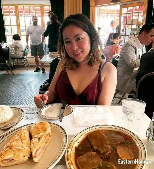 Lolita Profile image 2